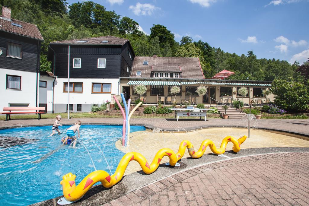 לאנגלסהיים Hotel Im Tannengrund מראה חיצוני תמונה