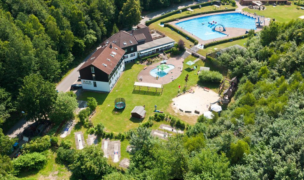 לאנגלסהיים Hotel Im Tannengrund מראה חיצוני תמונה